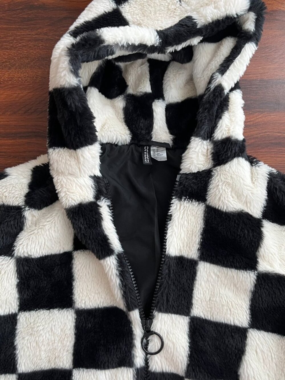 H&M Fuzzy Checkerboard Vans Style Jacket Coat XS Black and White - Picture 5 of 7